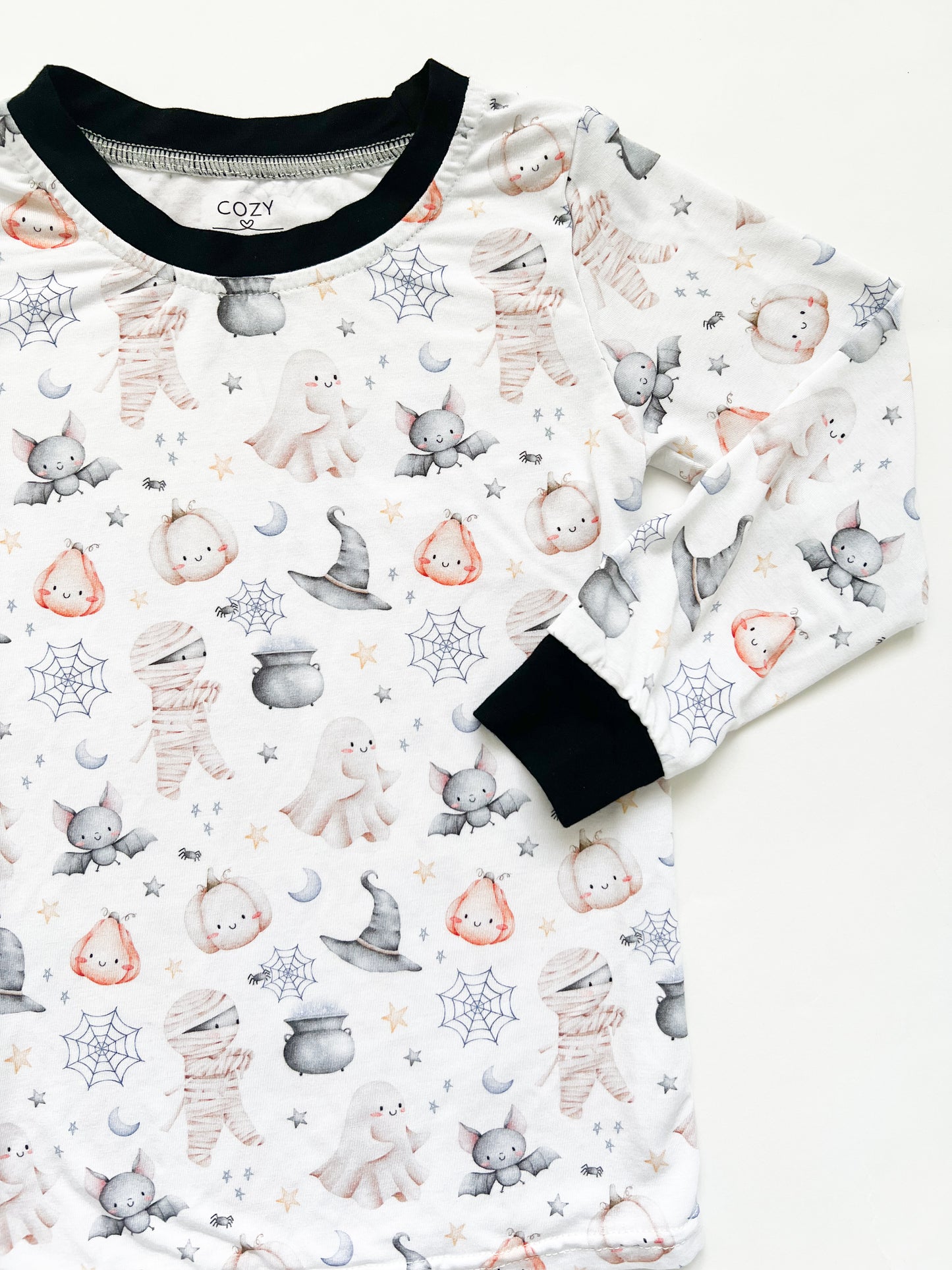 SPOOKY 2 PIECE PAJAMA SET