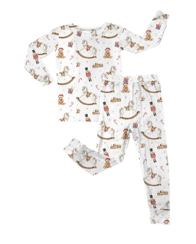 A TIMELESS CHRISTMAS 2-piece pajama set